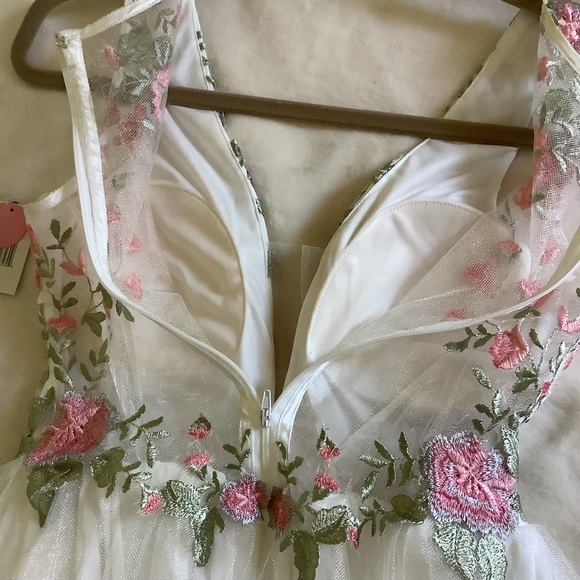 NEW White Floral Formal Gown - Picture 7 of 10